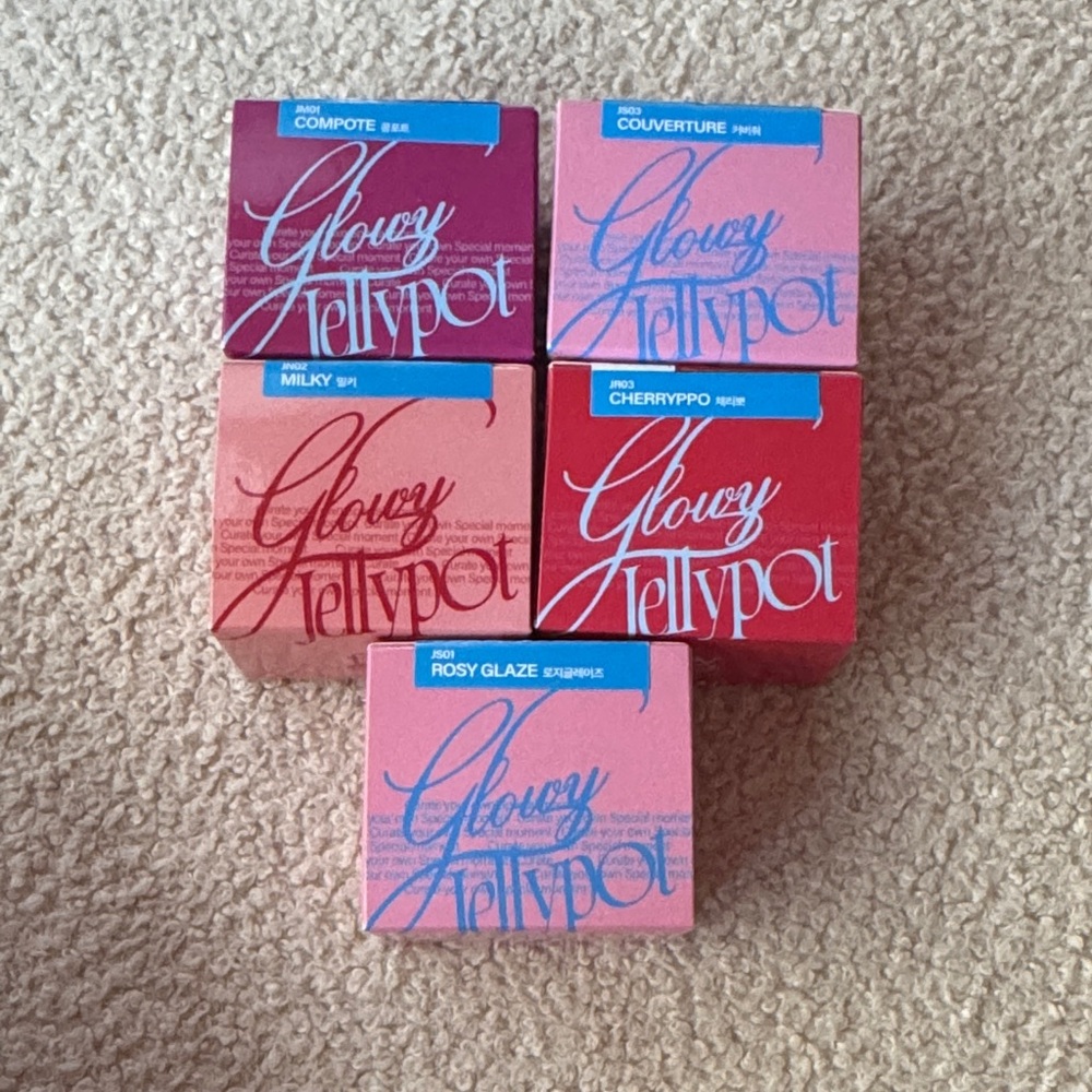 New fwee Lip&Cheek Glowy Jelly Pot - all shades